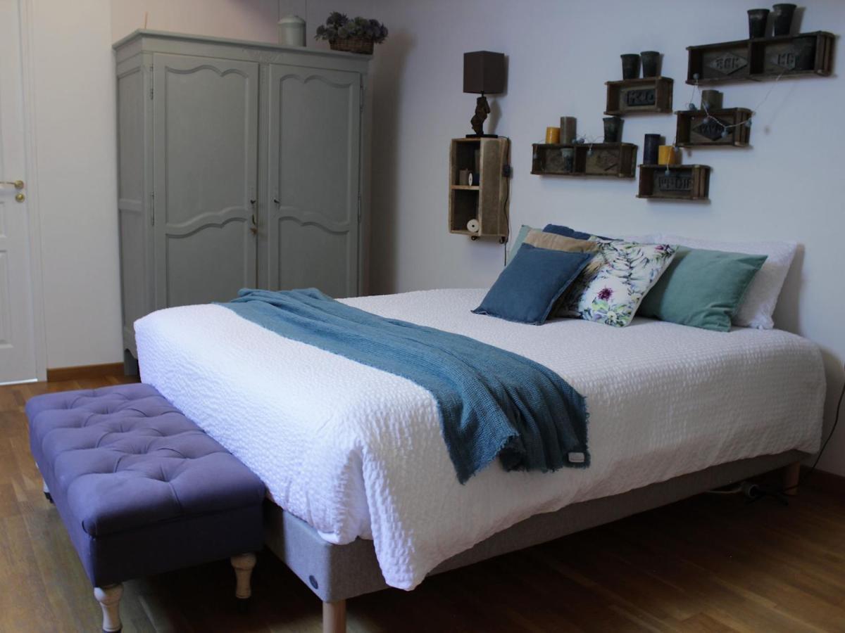 Chambre D'Hotes Les Rives De La Tronne Мер Экстерьер фото