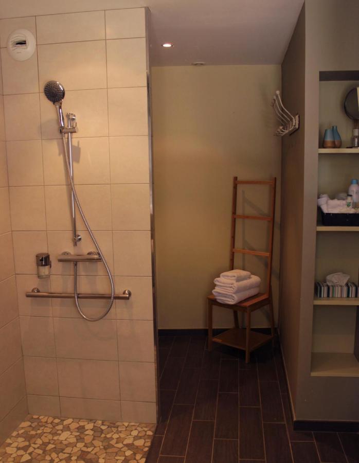 Chambre D'Hotes Les Rives De La Tronne Мер Экстерьер фото