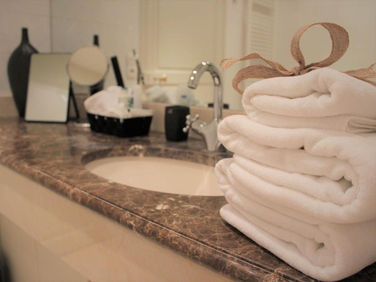Chambre D'Hotes Les Rives De La Tronne Мер Экстерьер фото