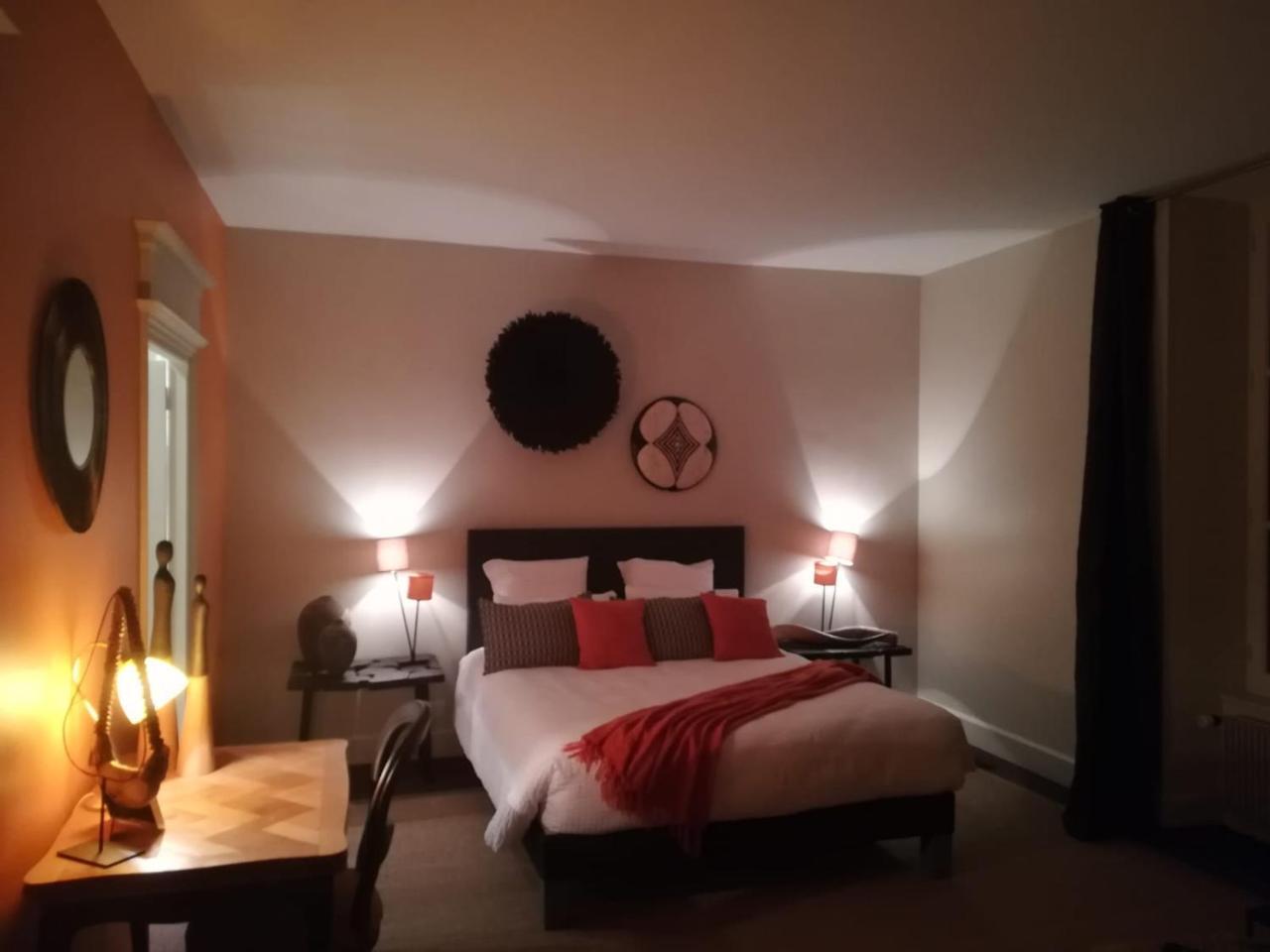 Chambre D'Hotes Les Rives De La Tronne Мер Экстерьер фото