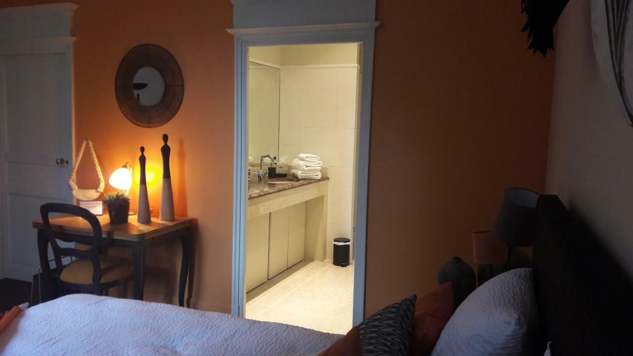 Chambre D'Hotes Les Rives De La Tronne Мер Экстерьер фото