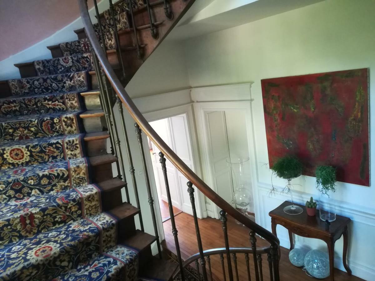 Chambre D'Hotes Les Rives De La Tronne Мер Экстерьер фото